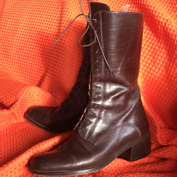 Boots - Picture 3 of 3